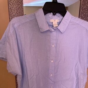 Women’s pin stripe H&M button down shirt sleeve top  size 2